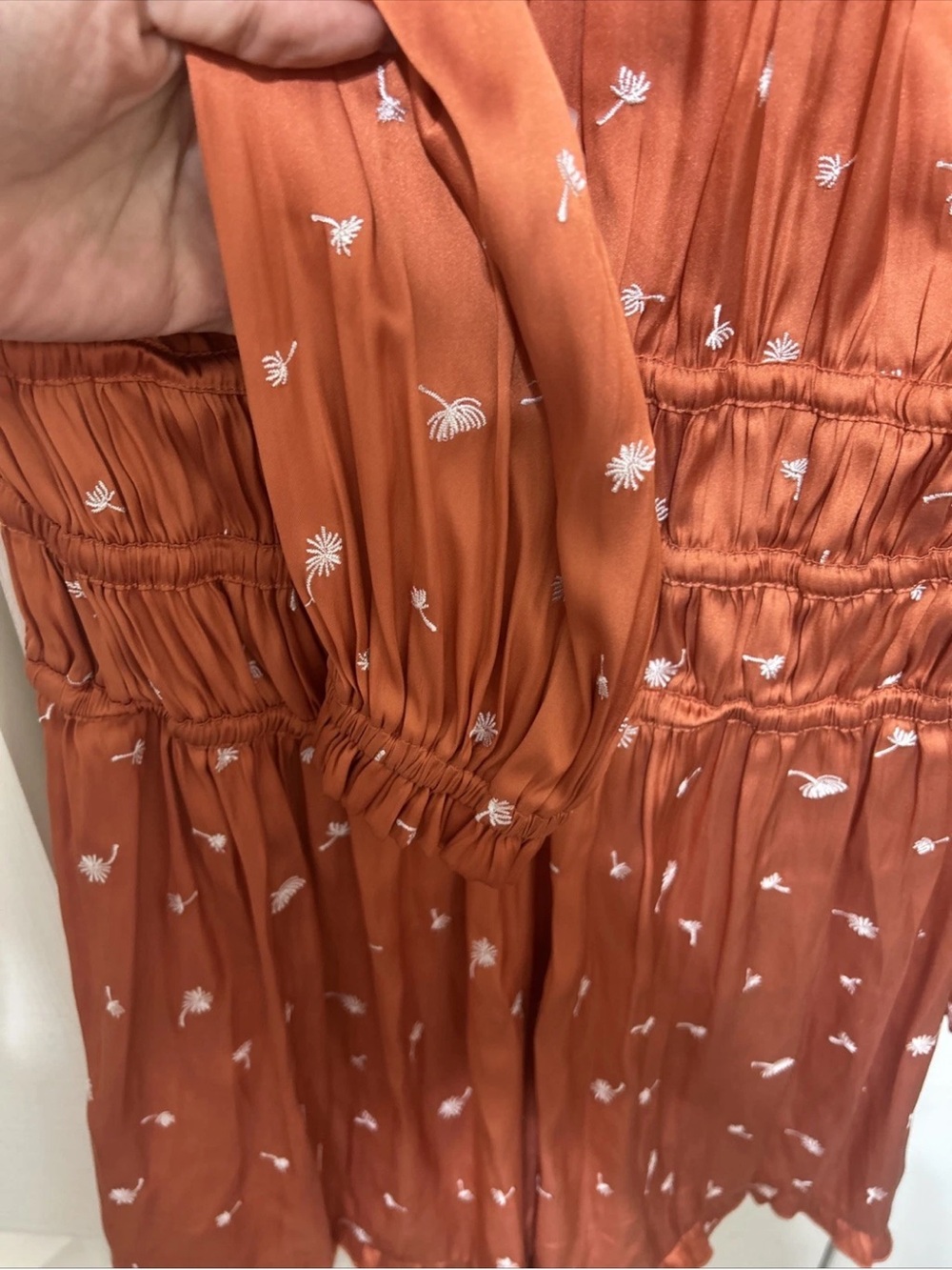 NWT Maje Rust Floral Satin V-Neck Smocked Romper Sz 4 UK T38 so cute! 385$ NWT - Picture 10 of 11
